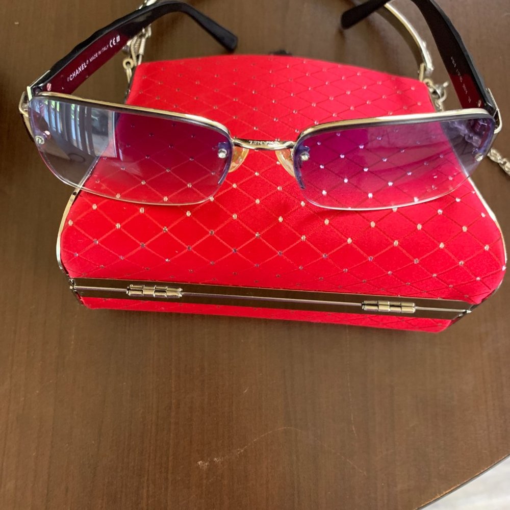 Vintage Chanel Sunglasses (approx 2005) 4130-B Swarovski crystal padded used - Picture 4 of 16